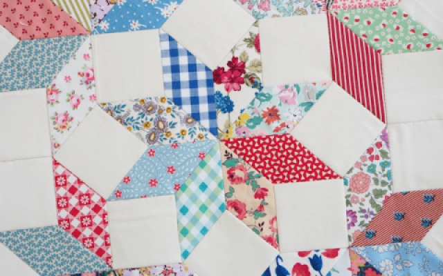 Sewing-Diamonds-for-English-paper-piecing